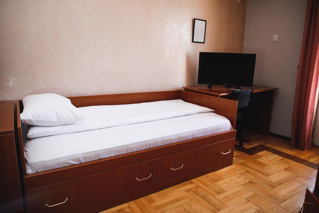 Hotel Bojatours Podgorica Kültér fotó
