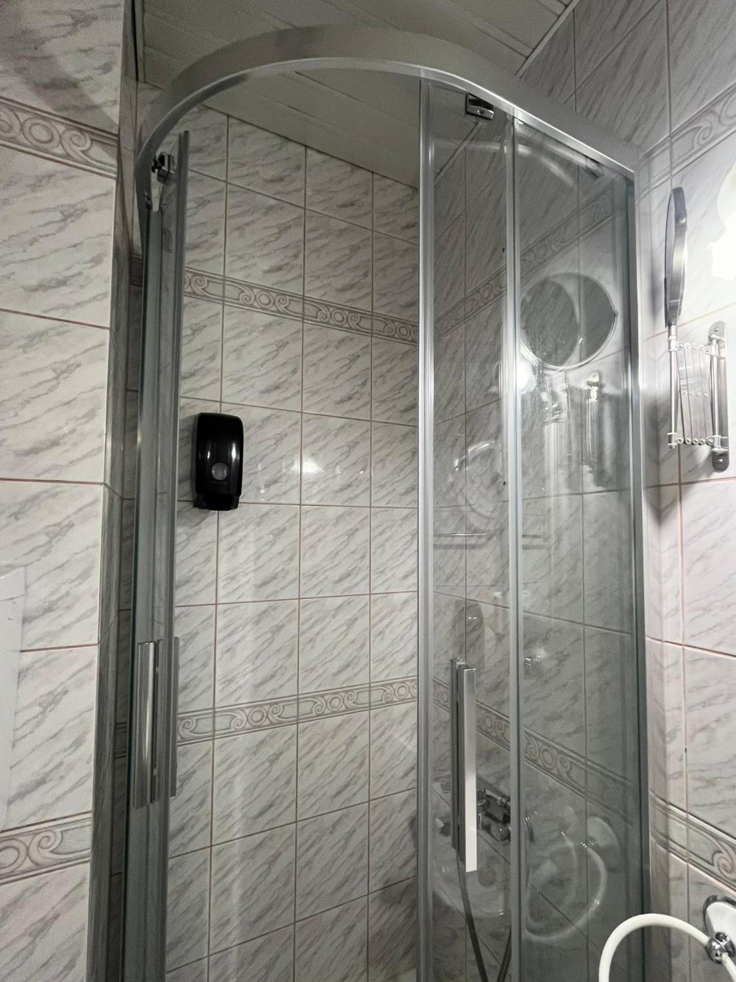 Hotel Bojatours Podgorica Kültér fotó