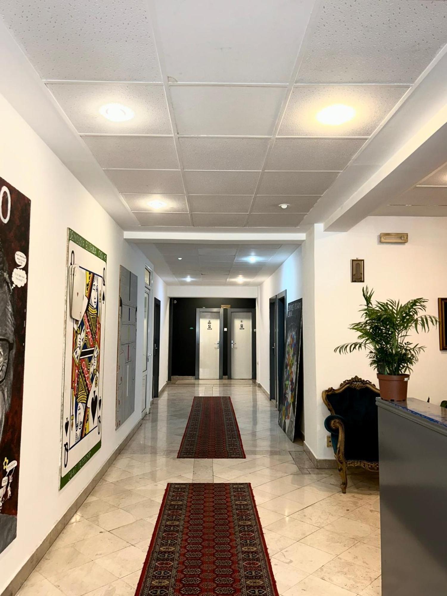 Hotel Bojatours Podgorica Kültér fotó