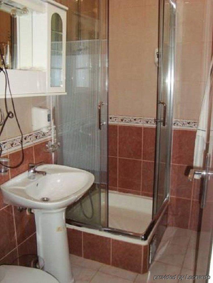 Hotel Bojatours Podgorica Kültér fotó