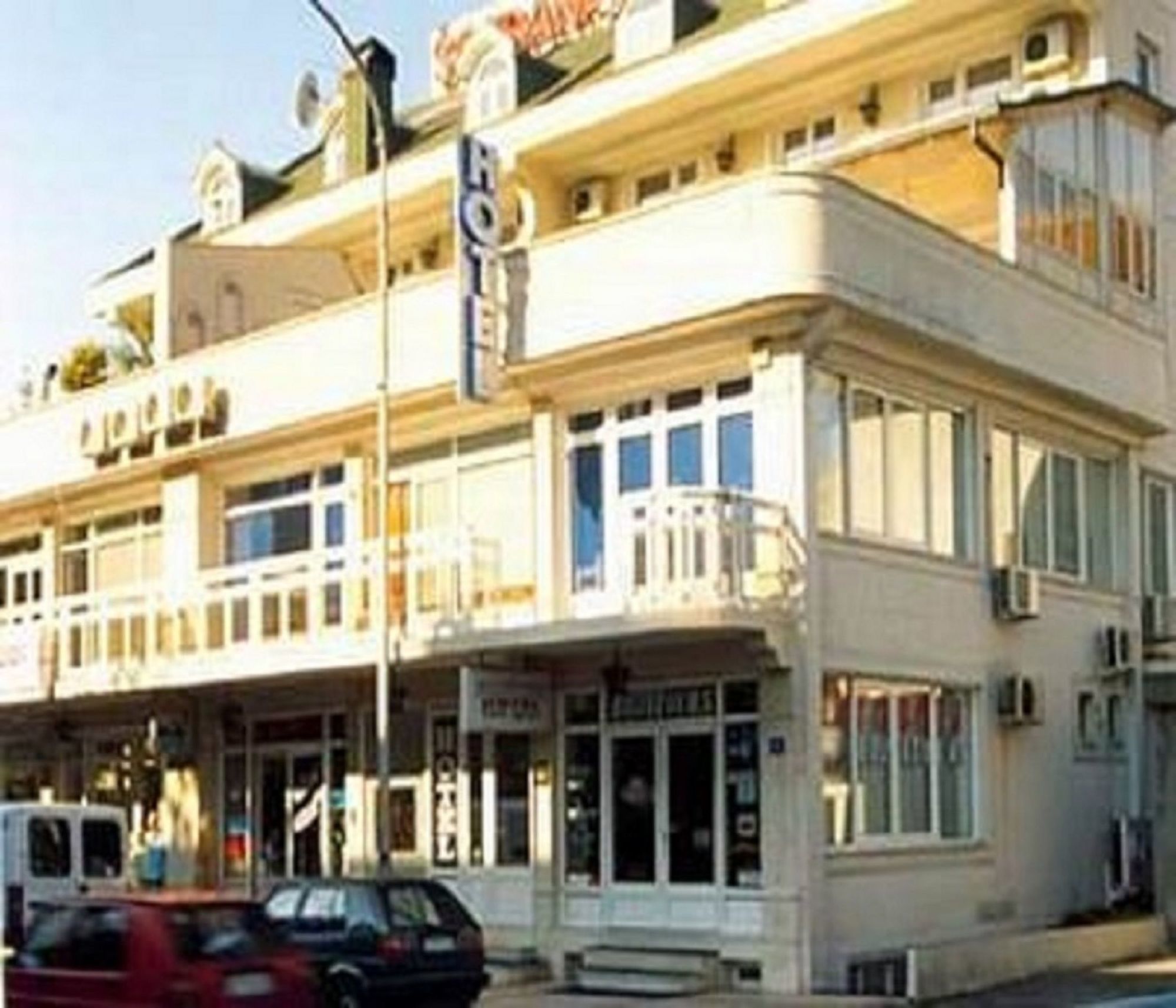 Hotel Bojatours Podgorica Kültér fotó