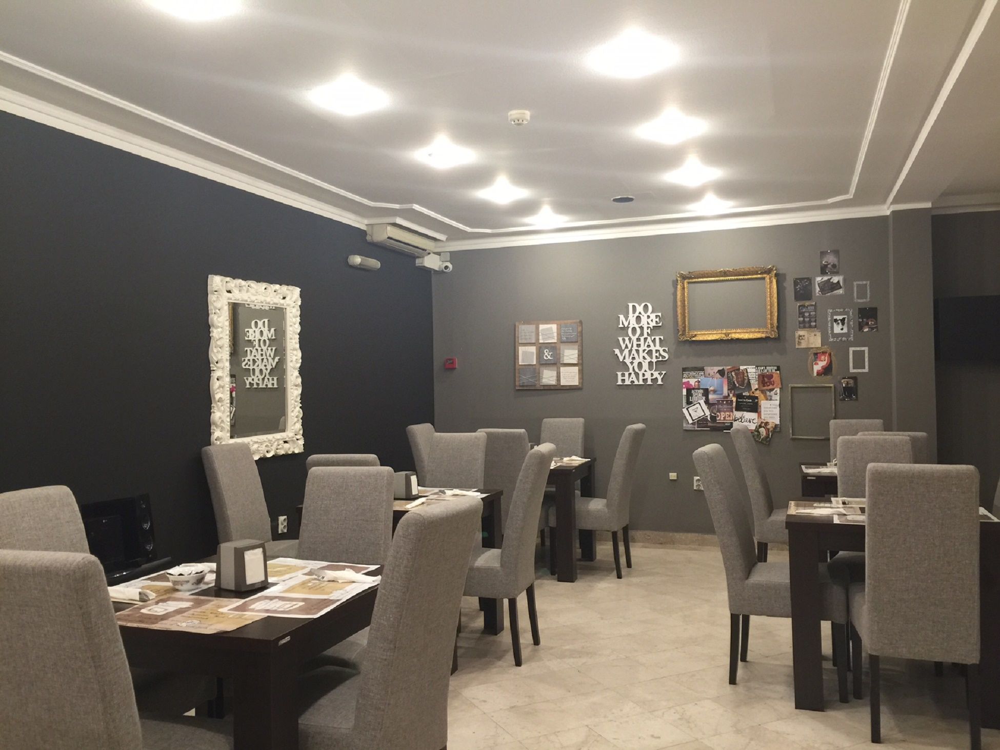 Hotel Bojatours Podgorica Kültér fotó