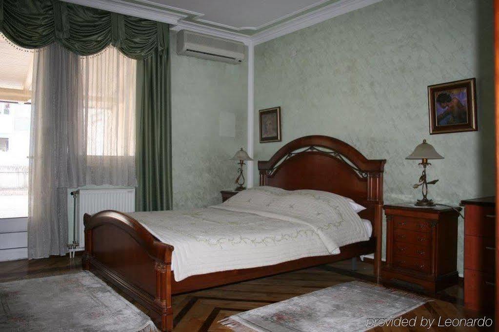 Hotel Bojatours Podgorica Kültér fotó