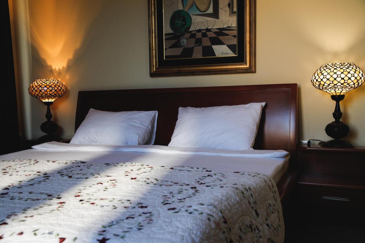 Hotel Bojatours Podgorica Kültér fotó
